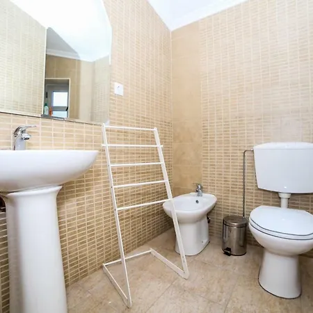 Quebra-mar Apartman Nazaré